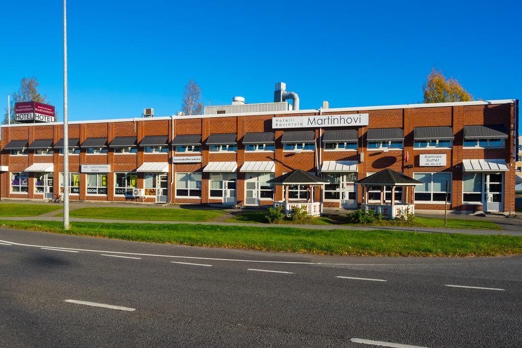 Hotelli & Ravintola Martinhovi Raisio Eksteriør billede